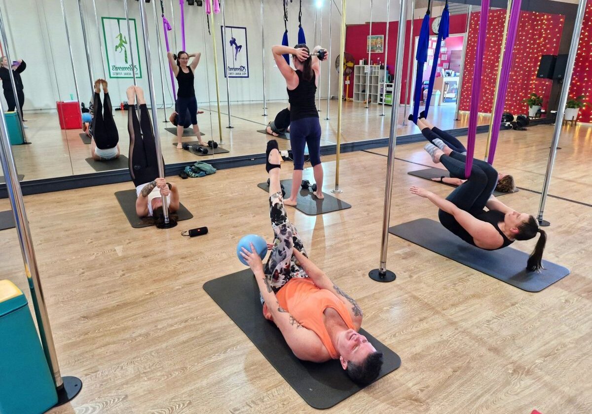 Elements Pole Aerial