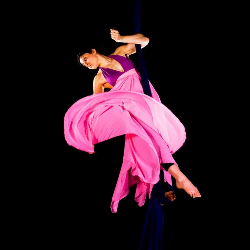 isabellas-aerial-and-circus-hero-image